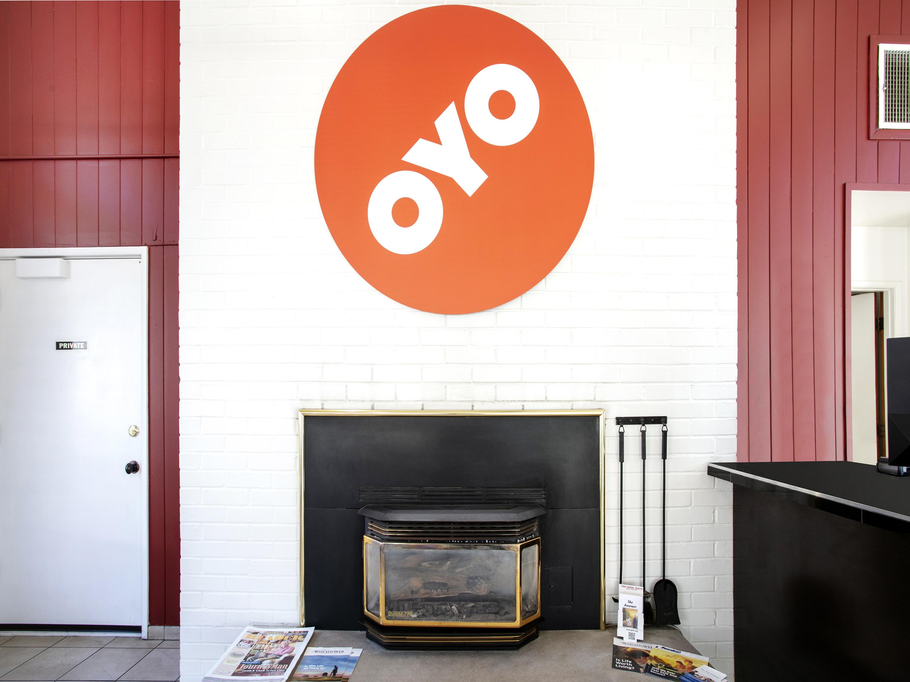 Oyo Hotel Kalama Exterior foto