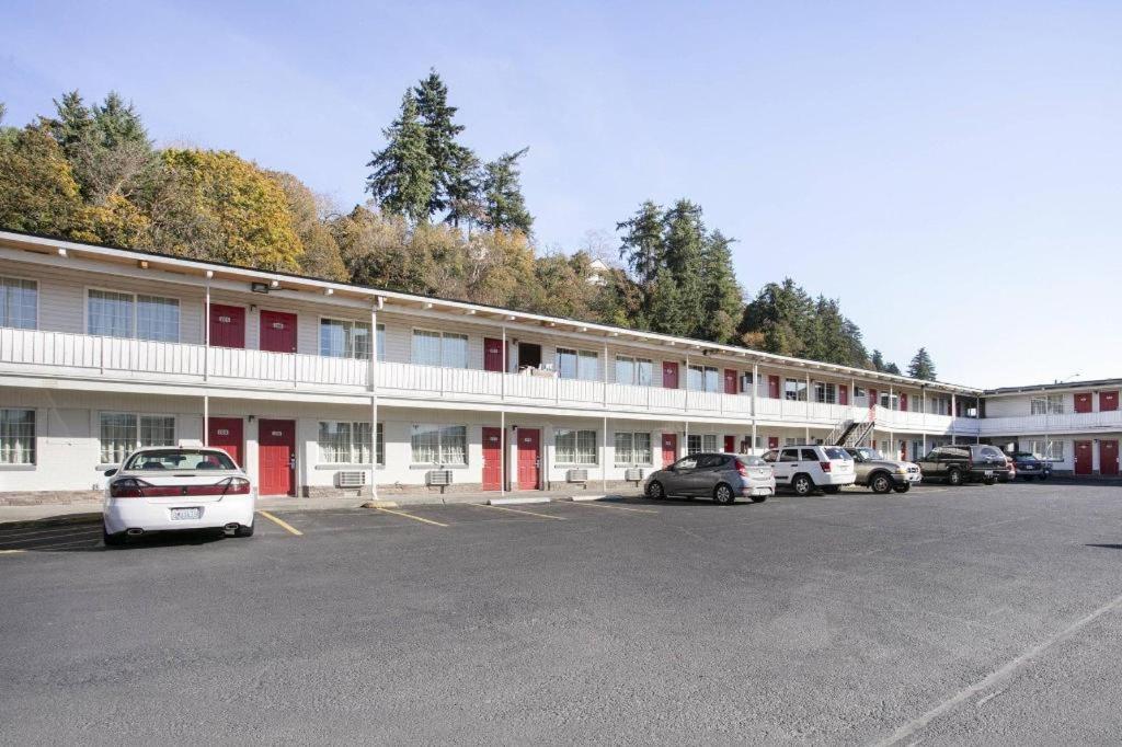Oyo Hotel Kalama Exterior foto